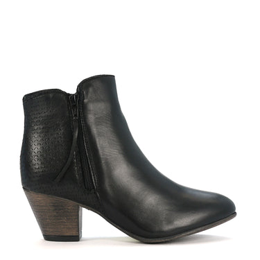 Durra Leather Ankle Boots