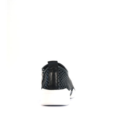 XANI - Urban Collective Footwear
